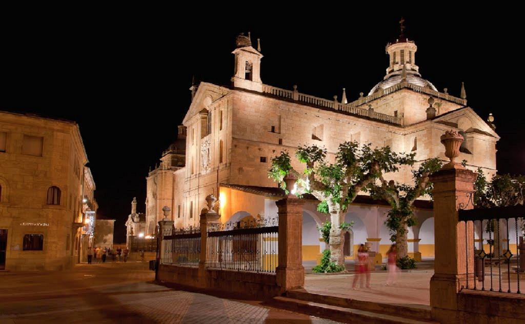 Hotel Arcos Catedral Ciudad-Rodrigo Extérieur photo