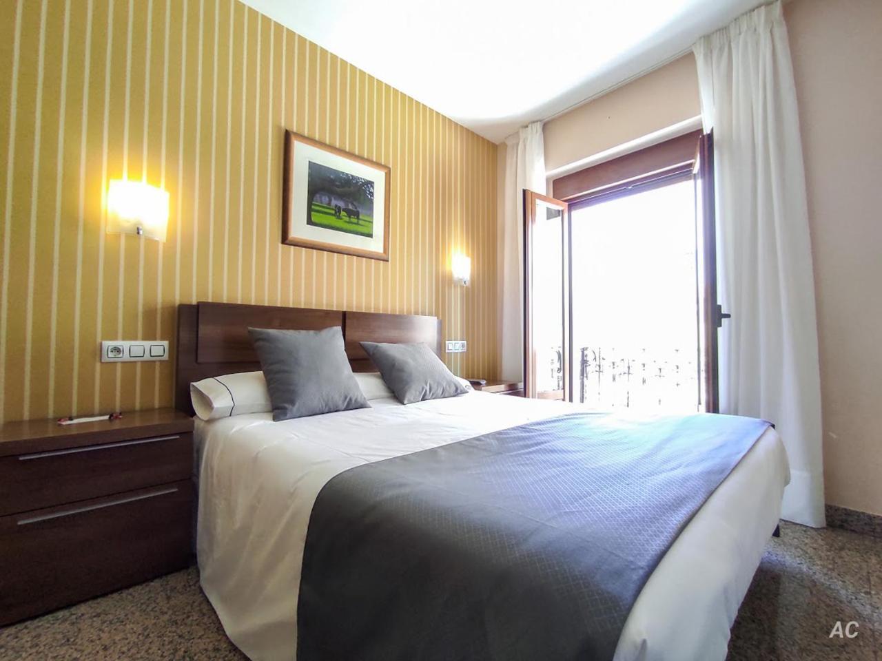 Hotel Arcos Catedral Ciudad-Rodrigo Chambre photo
